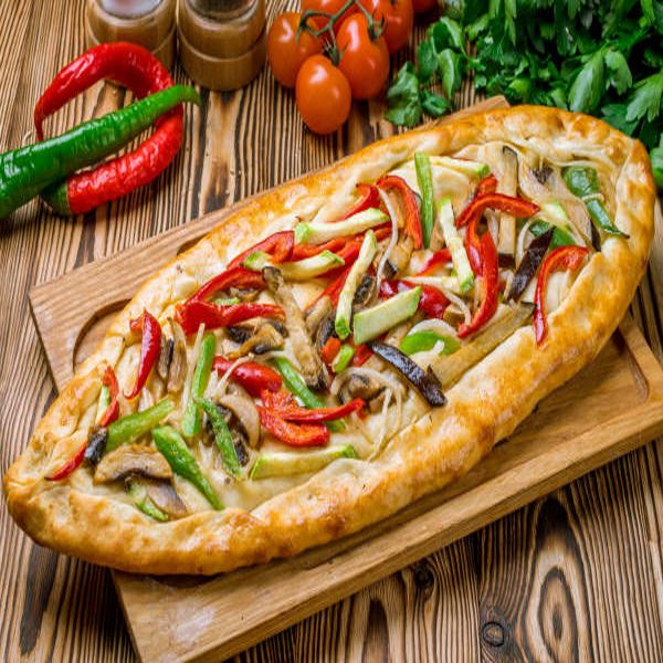 Pide Vegetariana